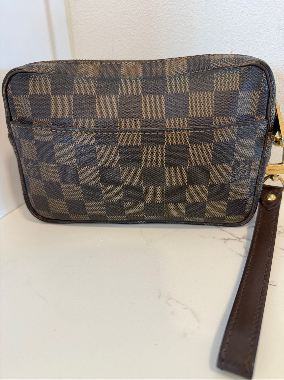 Louis Vuitton Damier Ebene Clutch - Picture 2 of 10